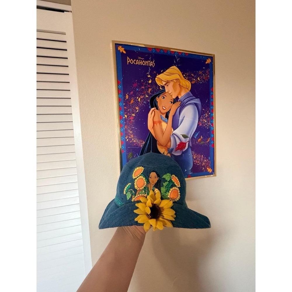 Rare vintage Pocahontas denim with flower 90's bucket hat - toddlers/kids